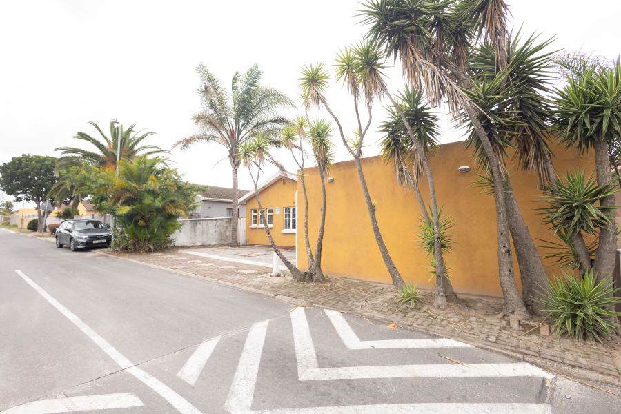 3 Bedroom Property for Sale in Bernadino Heights Western Cape